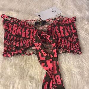 Lexbreezy has the Crop Top